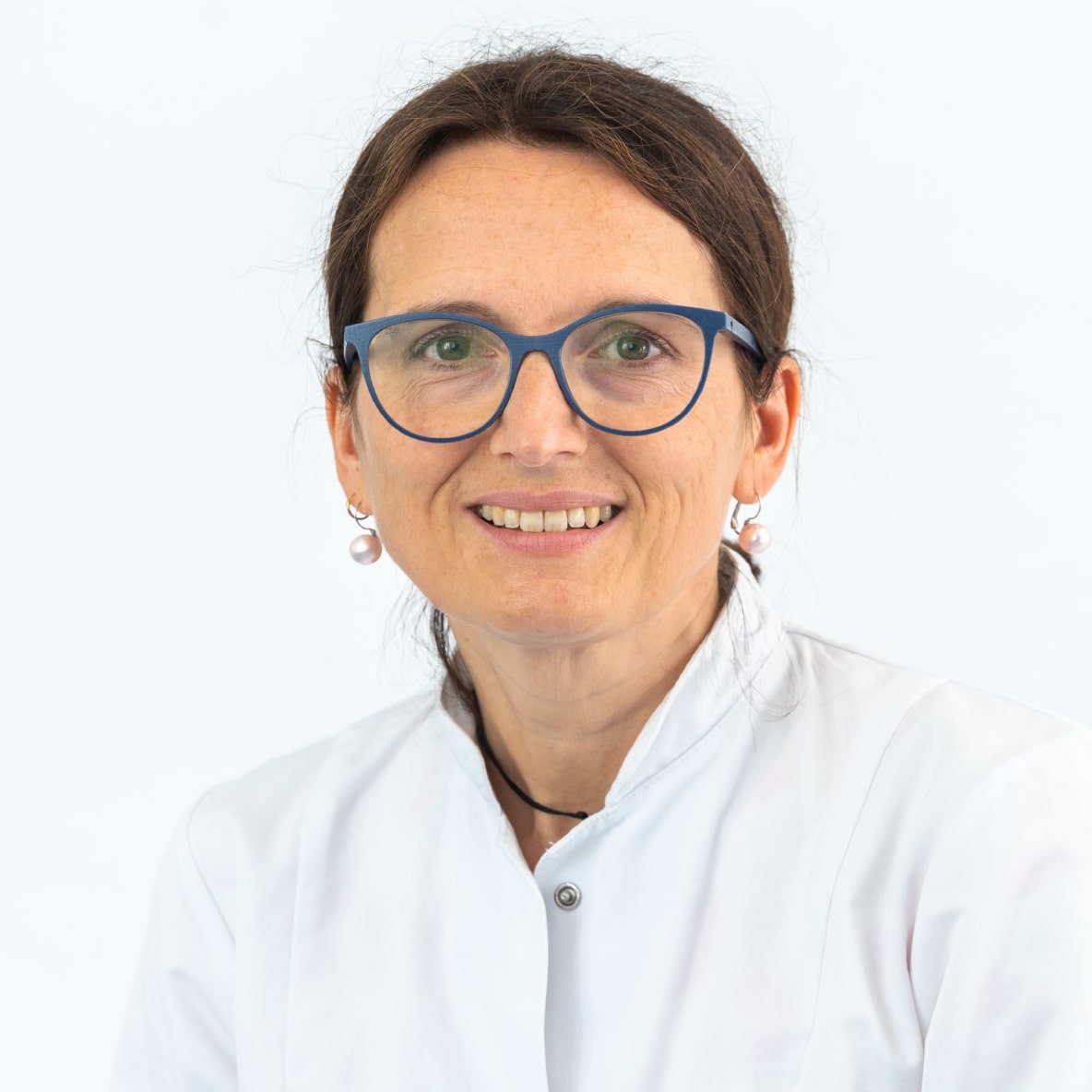 Dr. Karina Knorr Dr. Karina Knorr